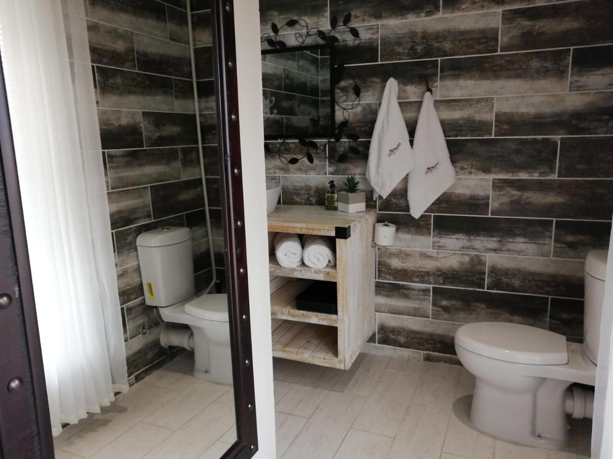 Villa Mariss Guesthouse Kraaifontein Eksteriør bilde