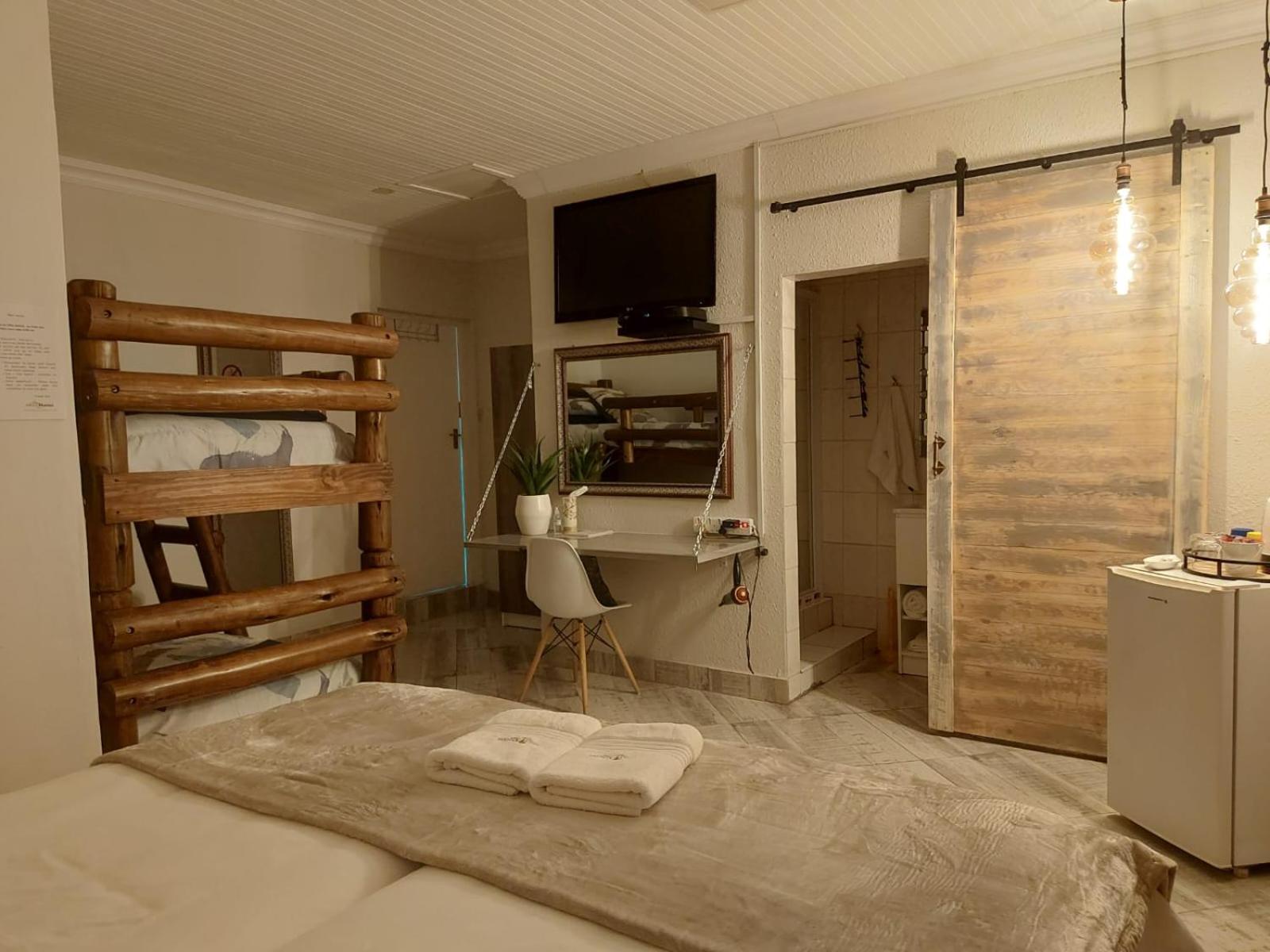 Villa Mariss Guesthouse Kraaifontein Eksteriør bilde