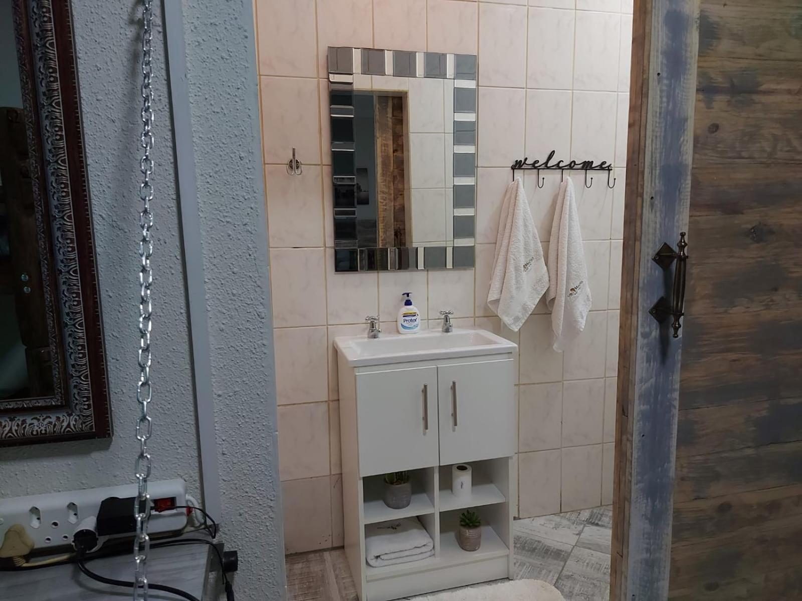 Villa Mariss Guesthouse Kraaifontein Eksteriør bilde