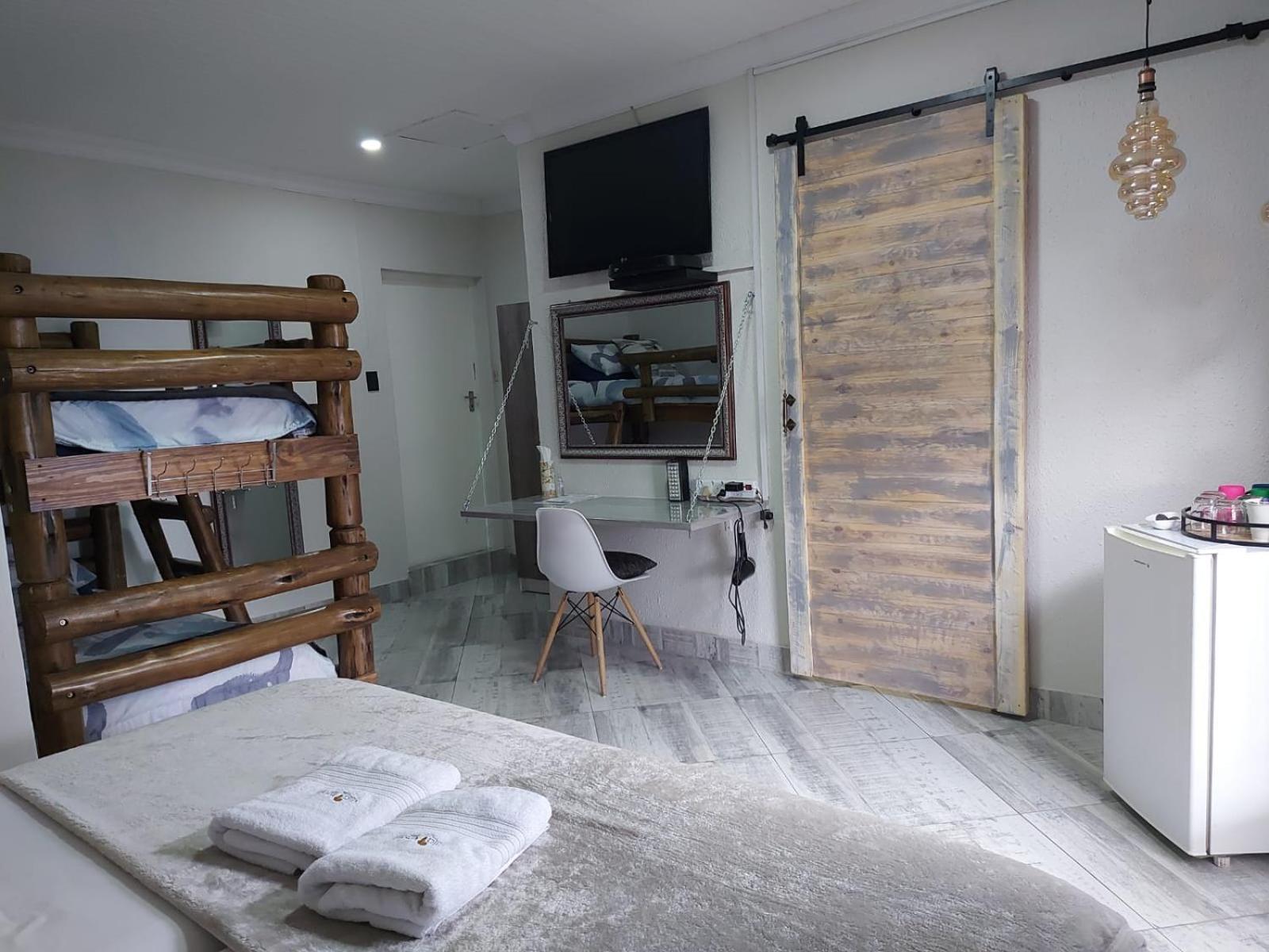 Villa Mariss Guesthouse Kraaifontein Eksteriør bilde