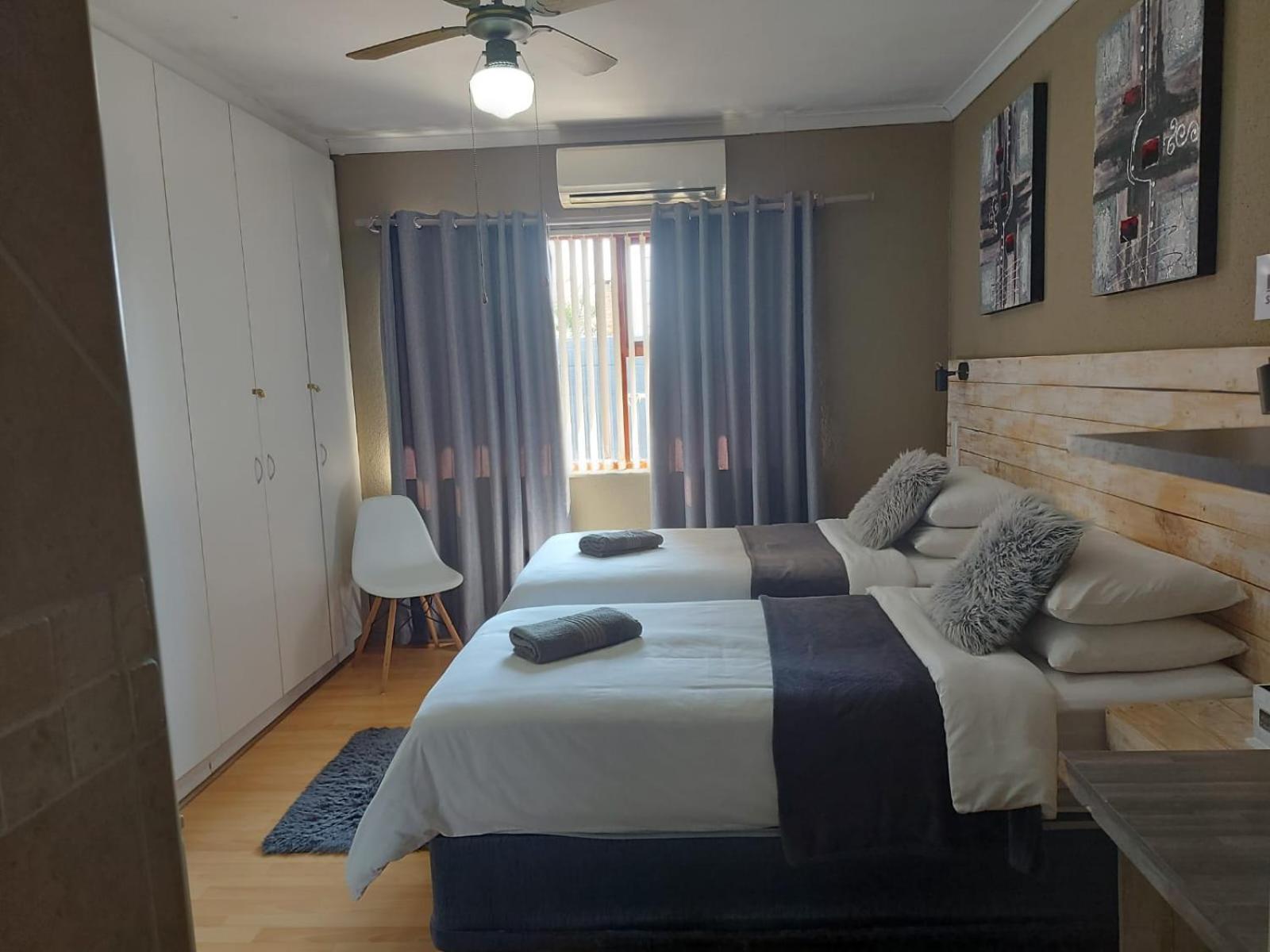 Villa Mariss Guesthouse Kraaifontein Eksteriør bilde