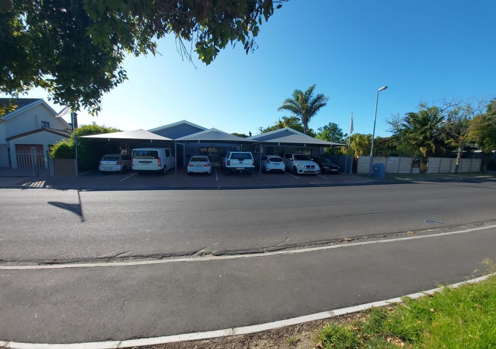 Villa Mariss Guesthouse Kraaifontein Eksteriør bilde